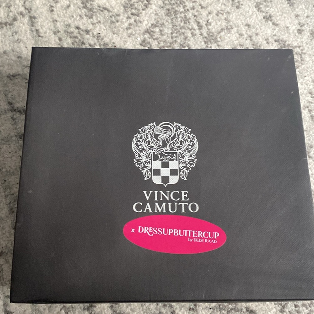 Vince Camuto Black Heels - Picture 7 of 8